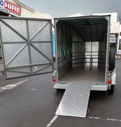 Trailer Enclosed 10x5 Furniture